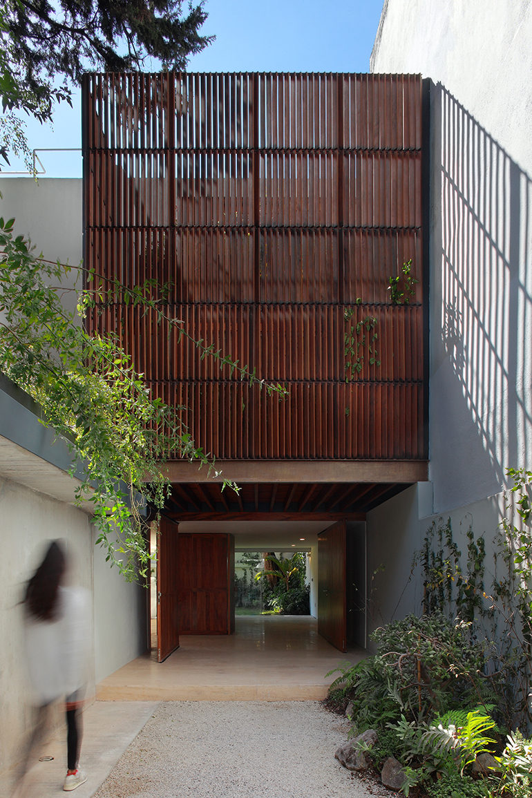 Casa Hortensia: Celosía de madera